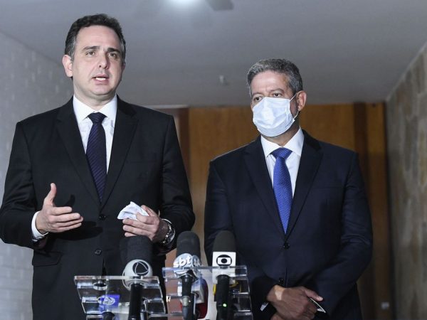 Congresso adia instalação de comissão de MP que reestrutura Executivo