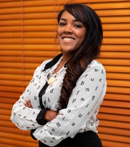 Jornalista Kelly Couto comanda um Programa de Entrevistas no Canal Empreender