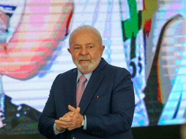 Brasil assinará 13 acordos com Portugal e quatro com Espanha