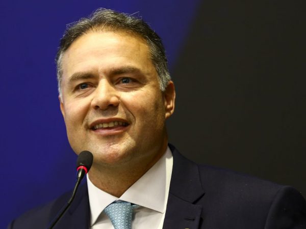 Renan Filho: arcabouço fiscal garante investimento em infraestrutura