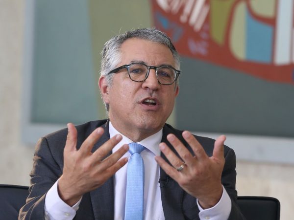 Ajuda à classe média beneficiará economia, diz Alexandre Padilha