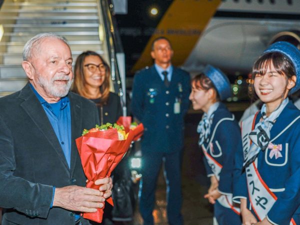 Lula desembarca no Japão para Cúpula do G7