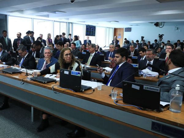 CPMI do Golpe aprova requerimentos para ouvir 35 pessoas