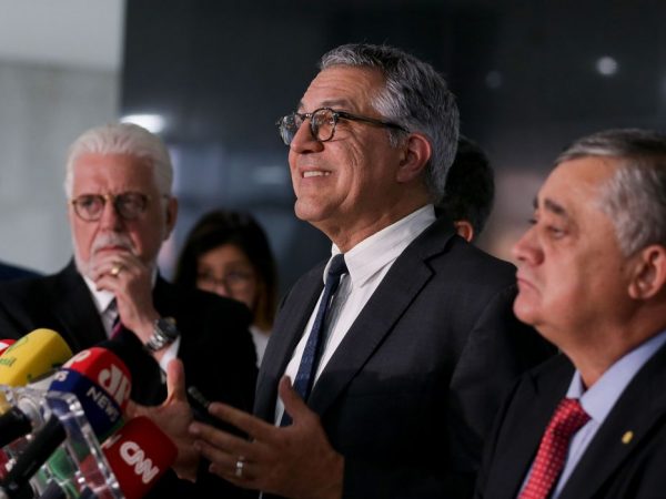 Governo articula para não alterar texto do marco fiscal no Senado