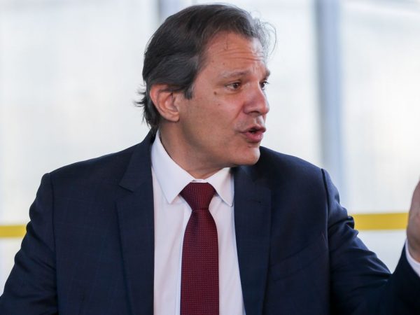 “Desaceleração da economia pelo BC chegou forte”, avalia Haddad