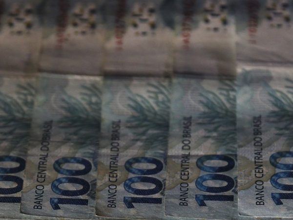 Mercado reduz previsão da inflação de 4,9% para 4,84% este ano