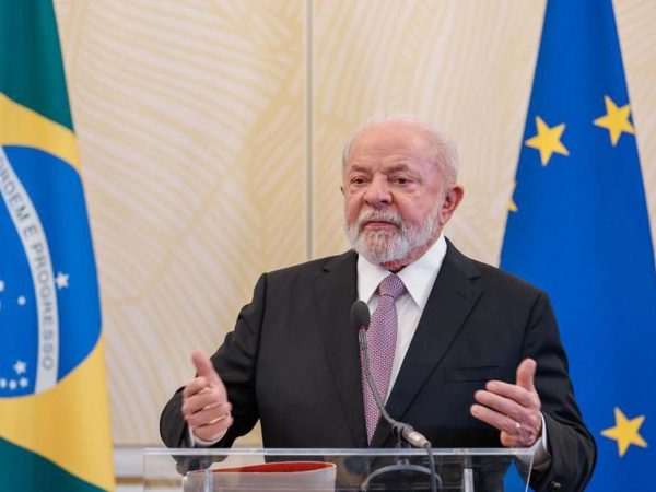 Lula defende punição severa a agressores de Alexandre de Moraes