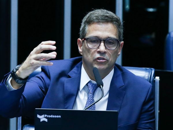 Banco Central estuda o fim do crédito rotativo do cartão de crédito