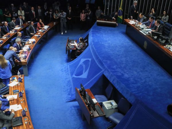Governadores temem distorções em Conselho da reforma tributária