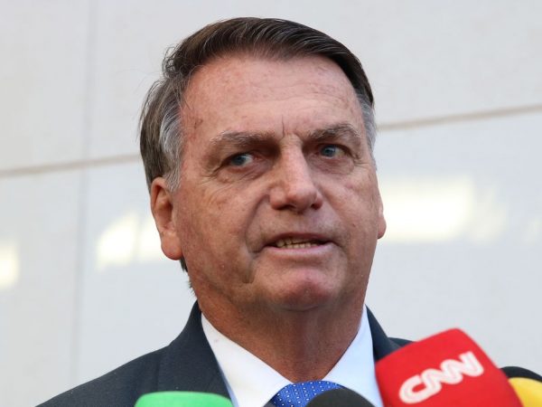 Bolsonaro pediu a aliados repasse ‘máximo’ de ataques a TSE e STF, mostra decisão