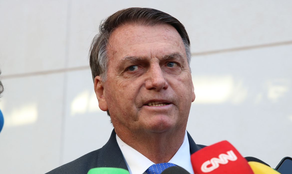 Bolsonaro pediu a aliados repasse ‘máximo’ de ataques a TSE e STF, mostra decisão