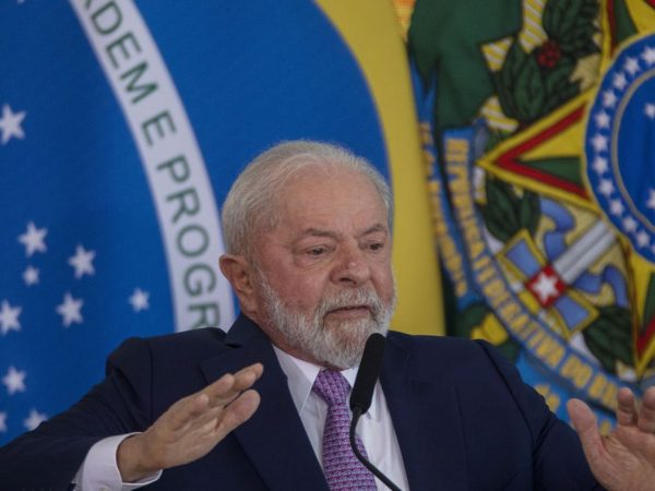 Presidente Lula diz que criará ministério para pequena e média empresa