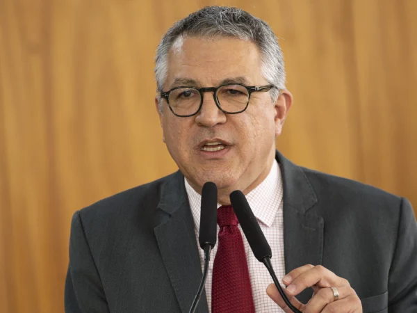 Padilha diz que há sintonia de Lula e Haddad sobre política econômica 