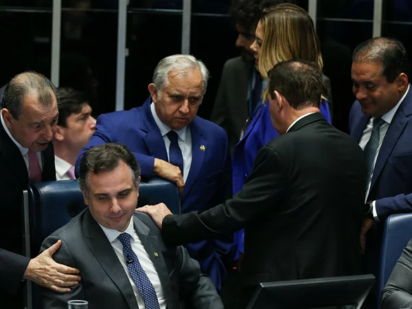 Senado aprova desoneração da folha de pagamentos de 17 setores