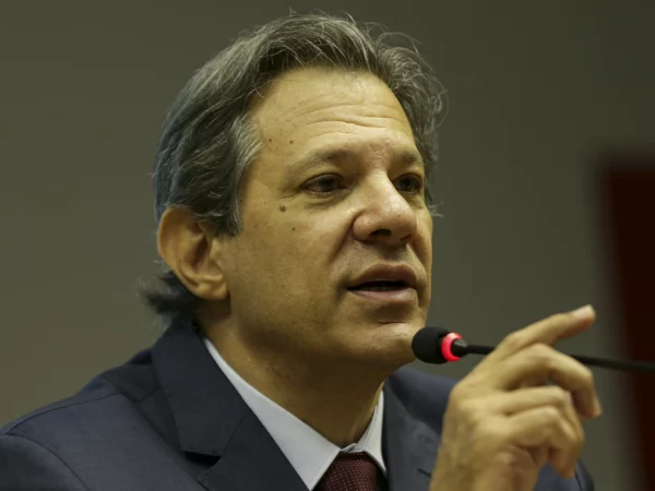 Projeto aprovado de offshores pode elevar arrecadação, diz Haddad