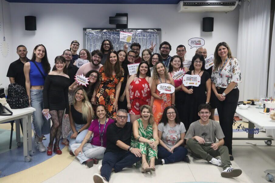 Encontro de diferentes gerações marca festa dos 20 anos da Agência UVA