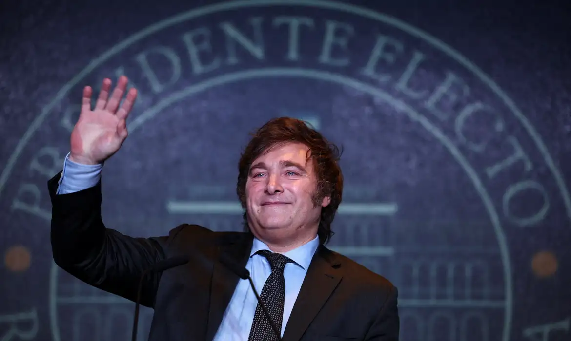 Lideranças parabenizam Milei por vitória na Argentina