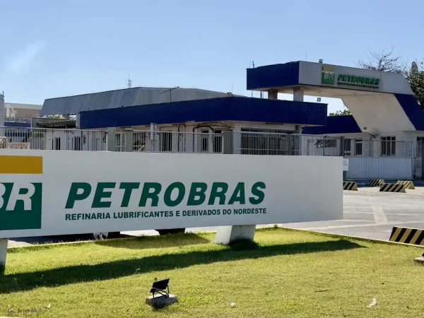 Petrobras desiste da venda de refinaria no Ceará