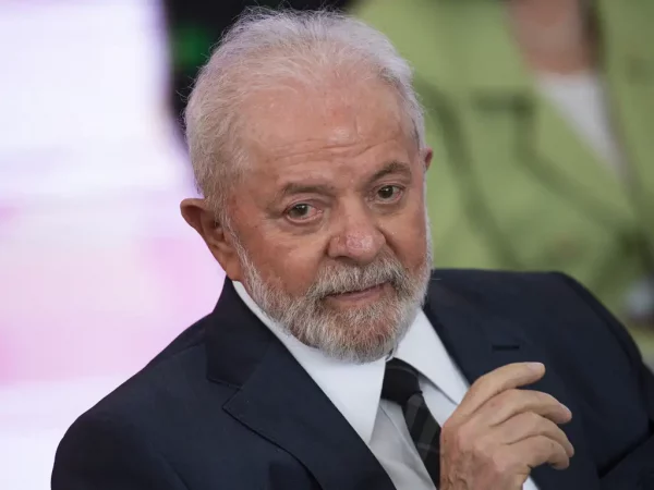 Lula indica quatro nomes para o Cade