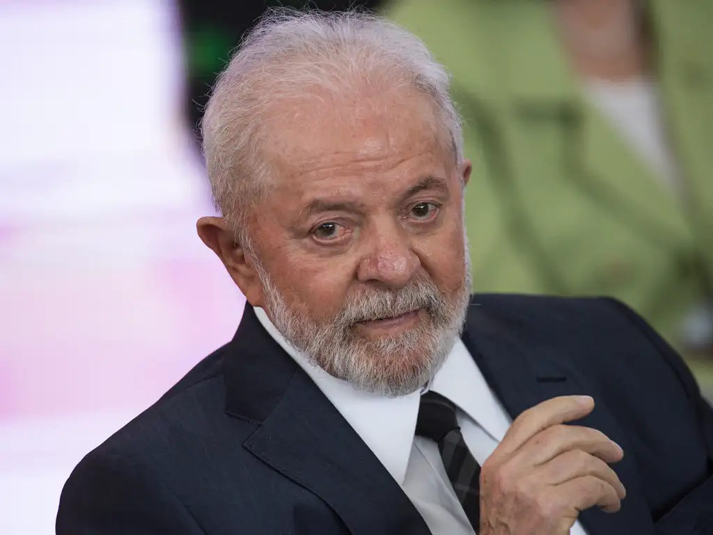 Lula indica quatro nomes para o Cade