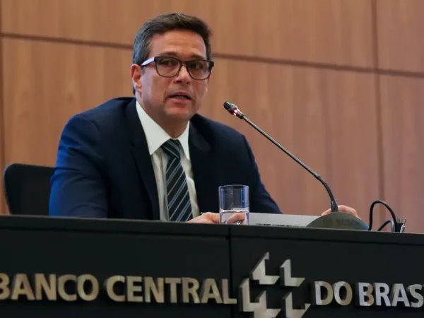Campos Neto: projeção de corte de 0,5 ponto na Selic é para 2 reuniões
