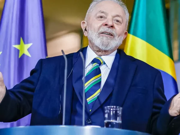 Lula diz que não desistirá do acordo entre Mercosul e União Europeia