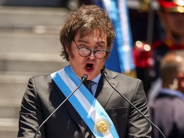Milei diz que ajuste fiscal é única alternativa para a economia