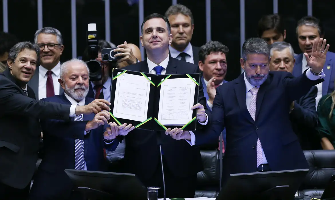 Entenda a reforma tributária promulgada nesta quarta