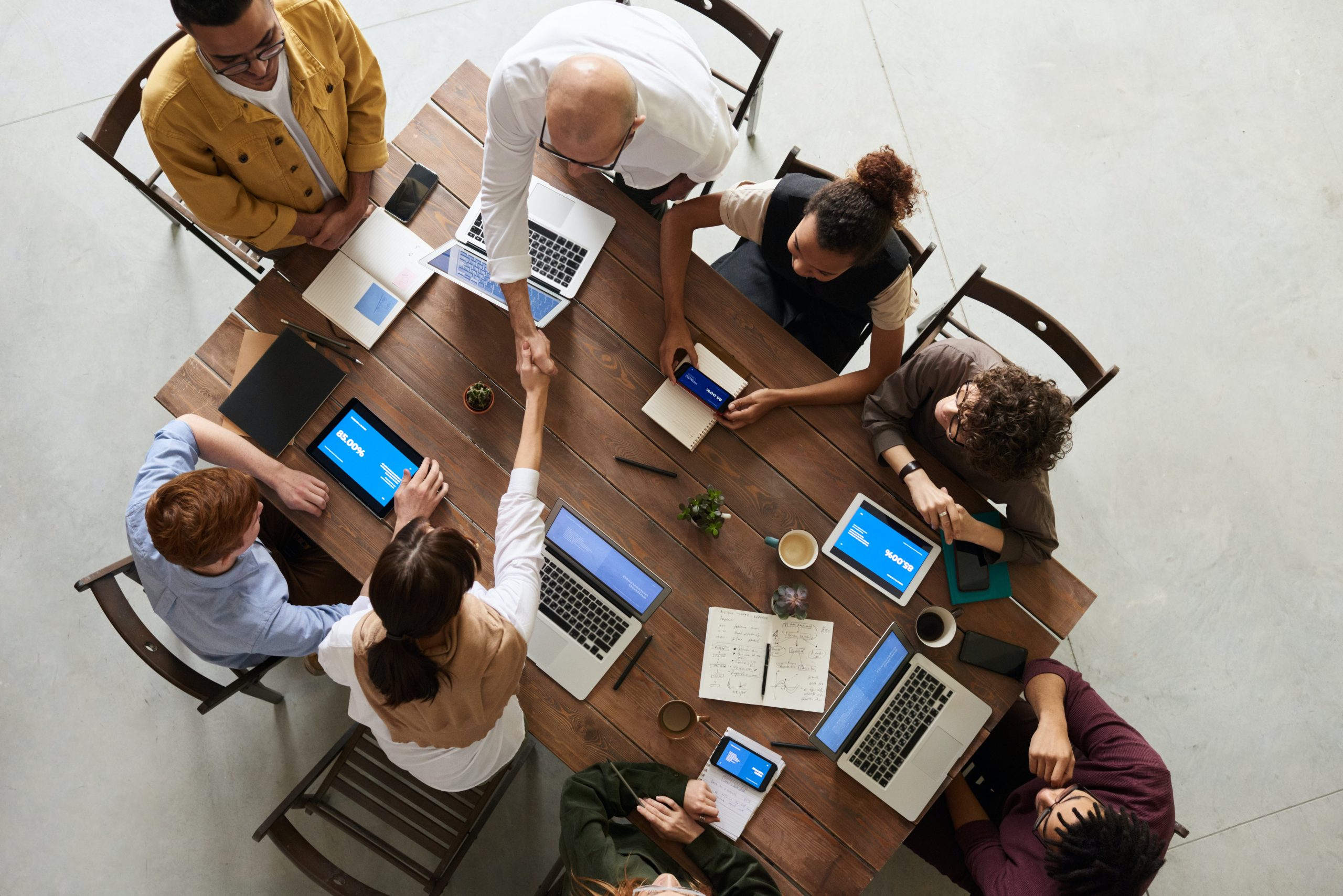 Em menos de seis meses, edtech que quer dar primeiro emprego em Tecnologia coloca brasileiros no Vale do Silício