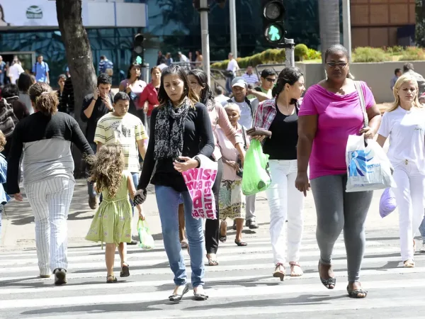 Taxa média de desemprego em 2023 é a menor desde 2014