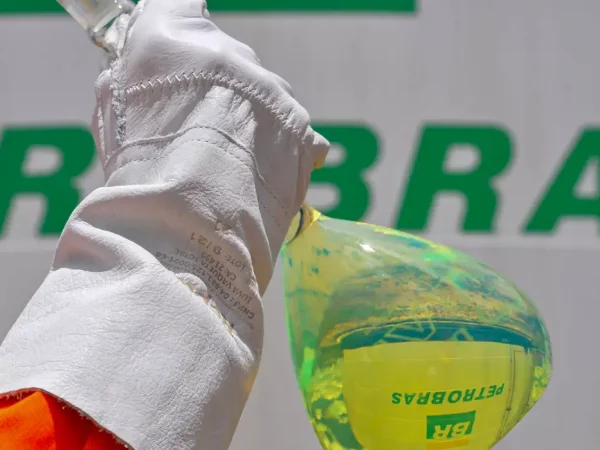 Petrobras iniciará venda de diesel verde em São Paulo no próximo mês