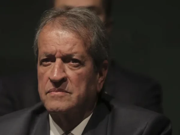 Valdemar Costa Neto é preso por porte ilegal de arma