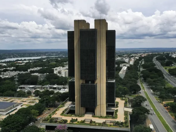 Fidúcia nega vazamento de Pix, mas rescinde contrato com cliente