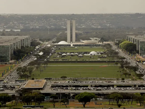 Dívida Pública sobe 2,25% em fevereiro e aproxima-se de R$ 6,6 tri