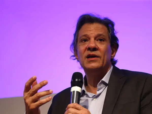 Haddad: tempo se esgota para definir meta fiscal factível para 2025