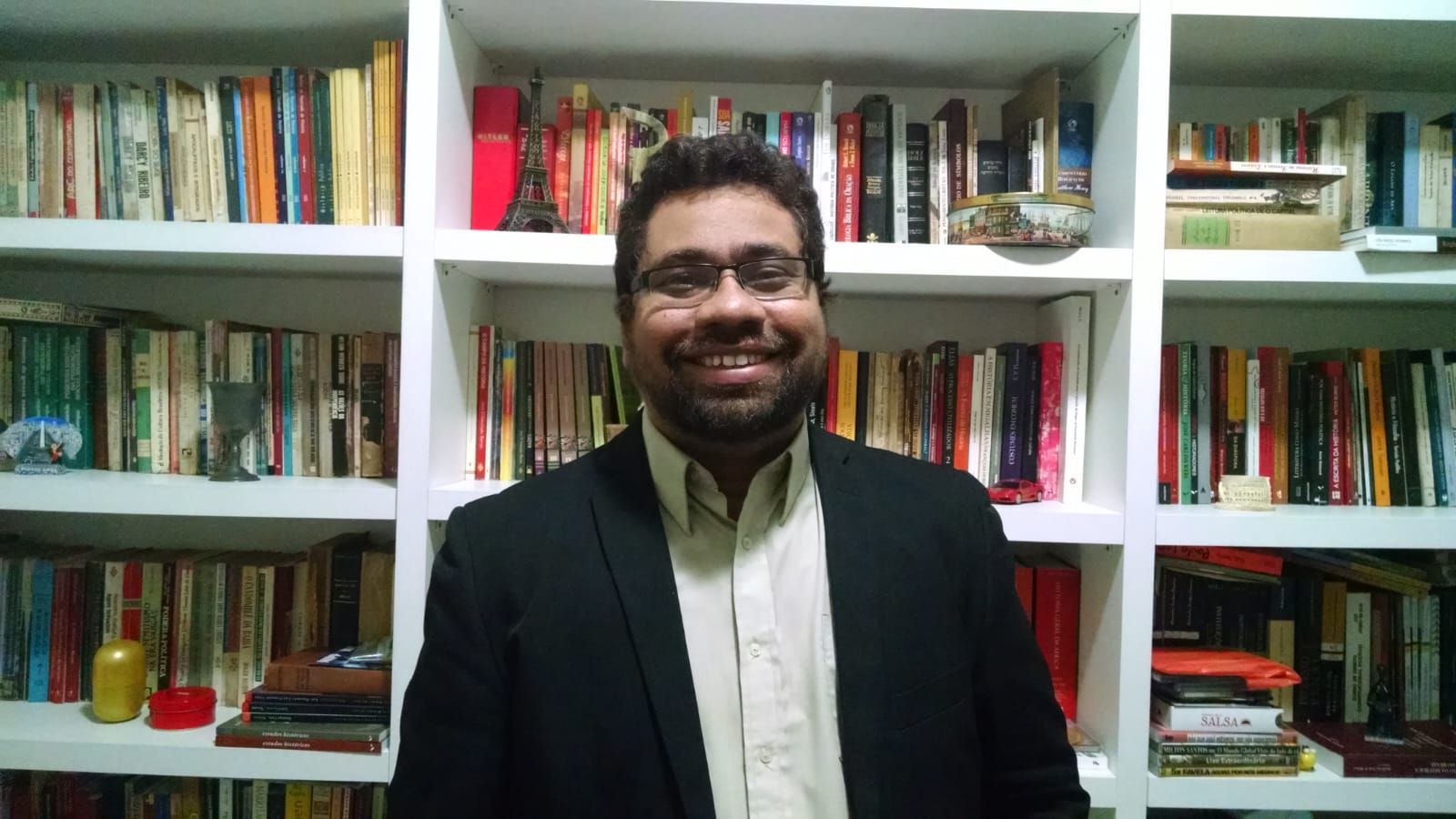 Historiador e escritor Leonardo Santana tomará posse como novo membro da Academia Luso-Brasileira de Letras