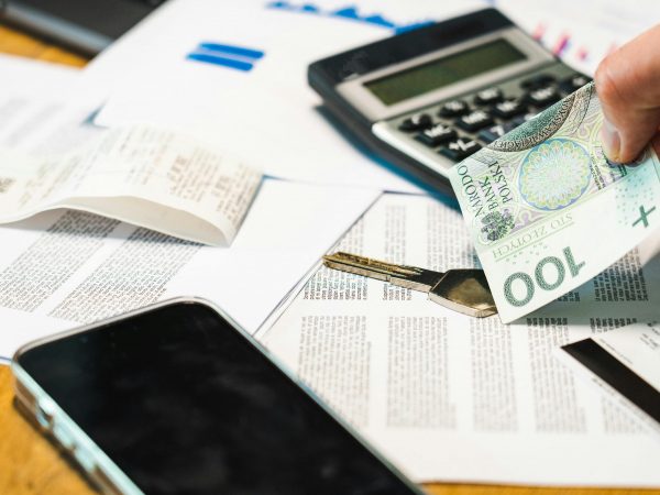 Economistas seguem confiantes de que a inflação na zona euro cairá para 2%, mostra BCE