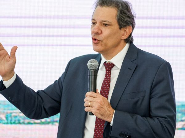 Folha de pagamento de 17 setores será reonerada a partir de 2025