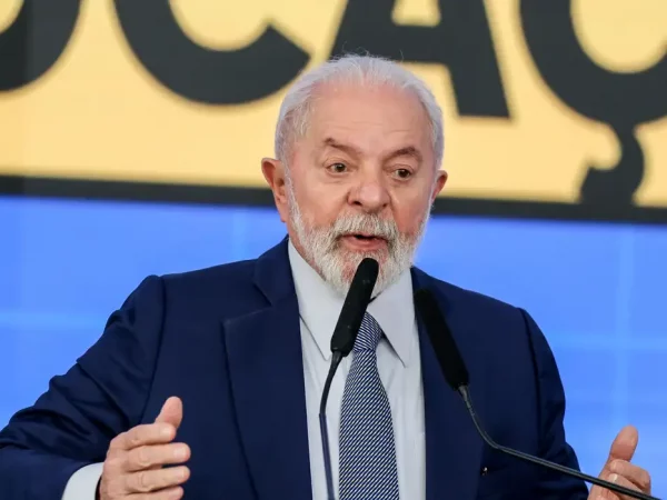 Desoneração do jeito que os empresários querem é só para aumentar o lucro, afirma Lula