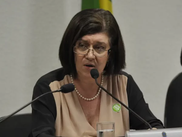 Governança da Petrobras analisa indicação de Magda Chambriard
