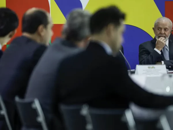 Siderúrgicas anunciam R$ 100,2 bi em investimentos no Brasil até 2028