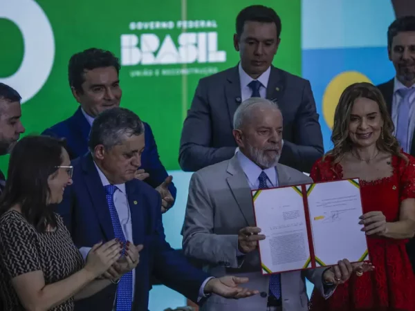 Lula sanciona lei que desonera atividades do setor de eventos
