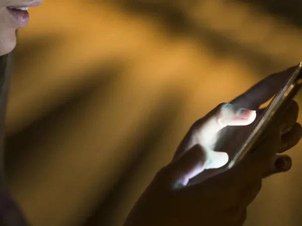 Febraban aponta que 7 em cada 10 transações bancárias são via celular