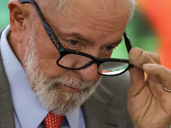 Lula pede “ampla presença” de observadores em eleições na Venezuela