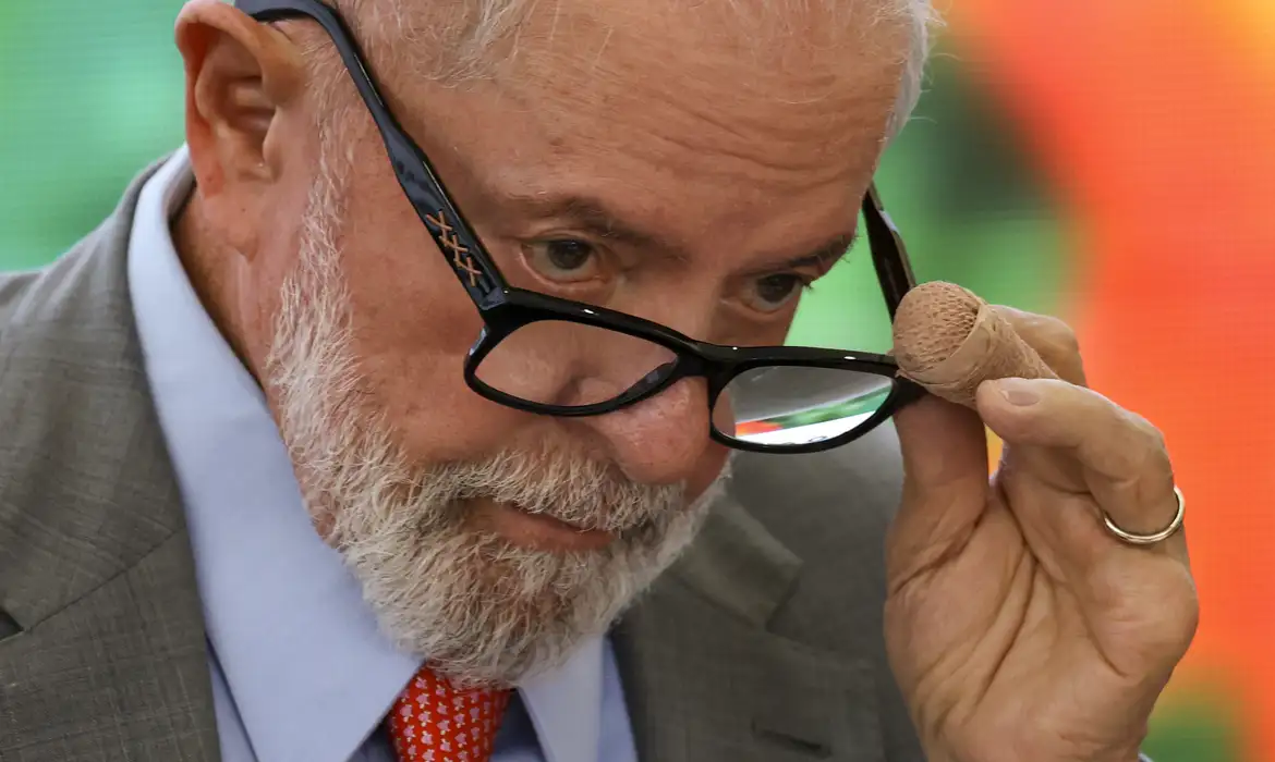 Lula pede “ampla presença” de observadores em eleições na Venezuela