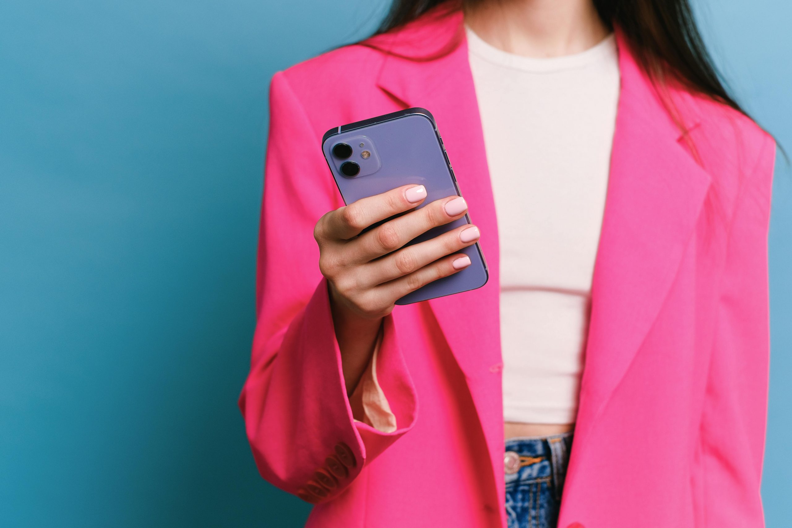 UE acusa Apple de descumprir nova lei de concorrência digital na App Store