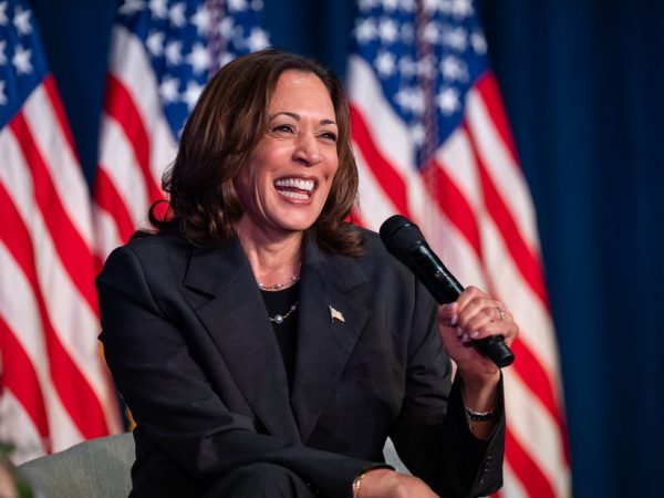 Kamala pede união ao Partido Democrata para derrotar Donald Trump