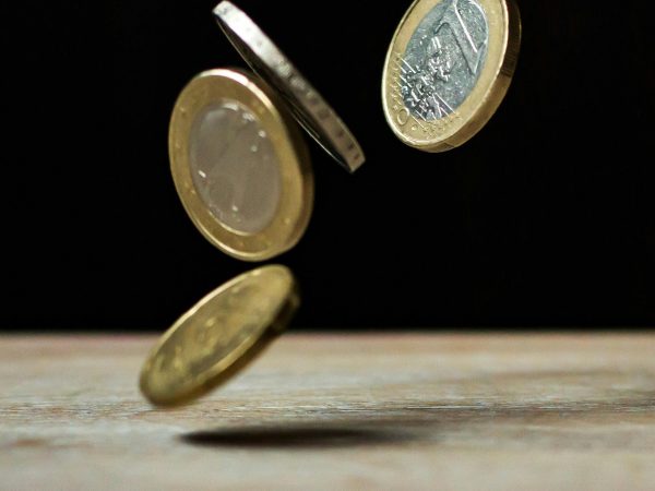 Com demanda interna aquecida, economia cresce 0,3% em maio