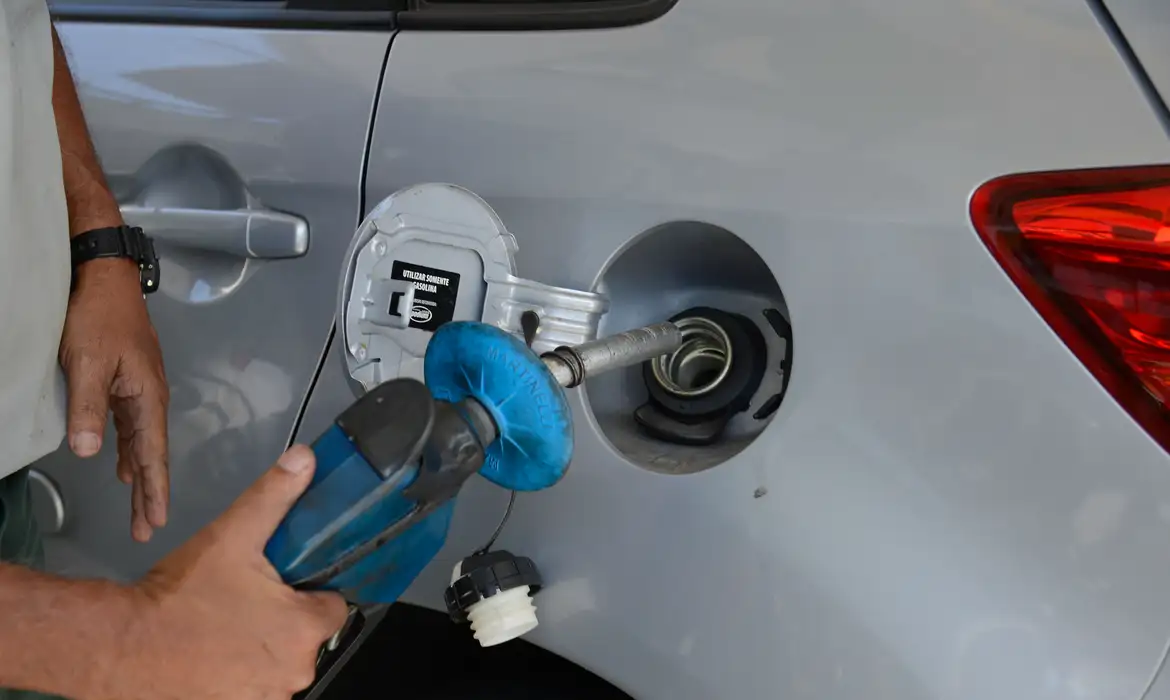 Aumento da Petrobras puxa alta de 1,16% na gasolina na 1ª quinzena de julho