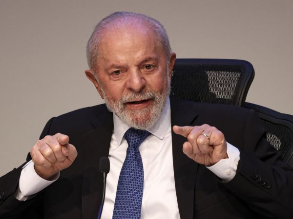 “Sozinhos não deixaremos de ser pequenos”, diz Lula sobre integração